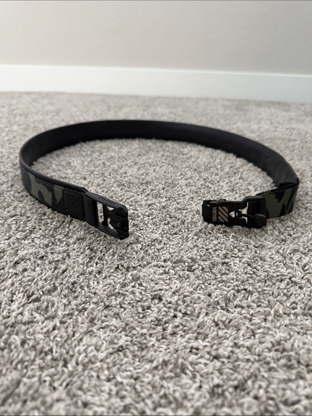 Men's Camouflage Quick-Release Belt : 31-34 (medium/large)